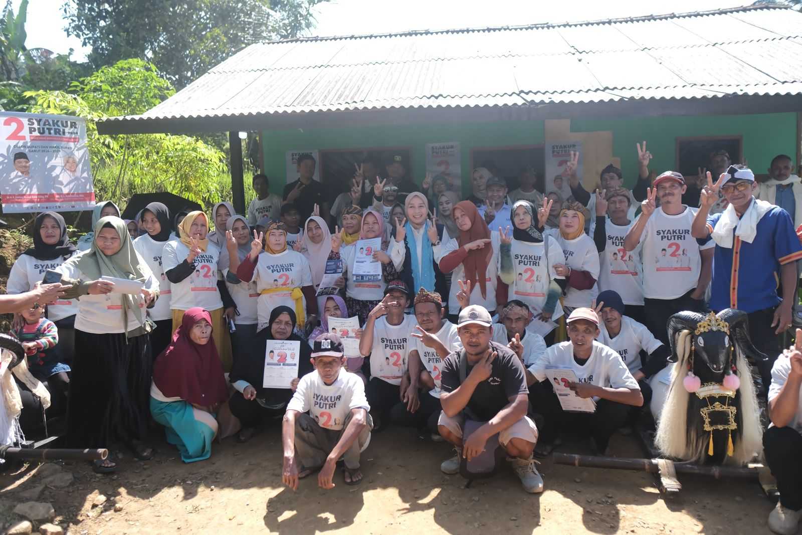 Syakur-Putri Sampaikan Bakal Perjuangkan Insentif Guru Honorer dan Pelaku Budaya Saat Kunjungi Sanggar Gentra Budaya